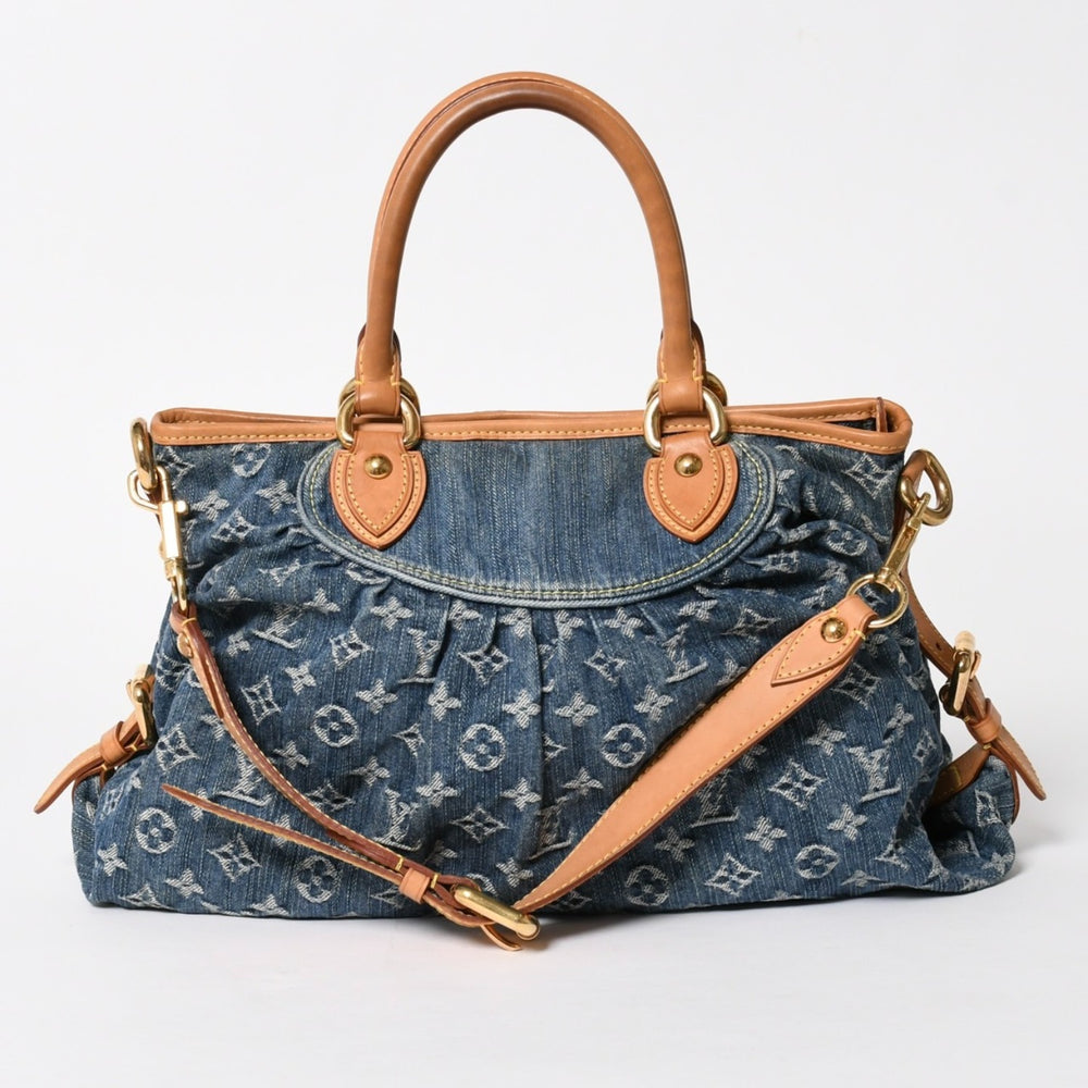 Like new LOUIS VUITTON Neocavy MM handbag M95349 2WAY Monogram Denim Gold hardware Used 4a005631