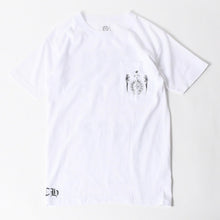 画像をギャラリービューアに読み込む, 新品同様 CHROME HEARTS クロムハーツ × FOTI フォティ JARVIS ジャービス 半袖Tシャツ サイズS マルチプリント ホワイト ブラック 中古 4a005692