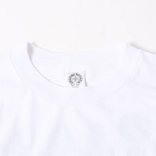 画像をギャラリービューアに読み込む, 新品同様 CHROME HEARTS クロムハーツ × FOTI フォティ JARVIS ジャービス 半袖Tシャツ サイズS マルチプリント ホワイト ブラック 中古 4a005692