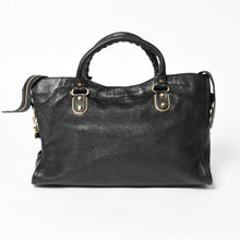 Load image into Gallery viewer, 極美品 BALENCIAGA バレンシアガ クラシック メタリック エッジ シティ 2WAY ショルダーバッグ 390154 ブラック ゴールド金具 中古 4a005479