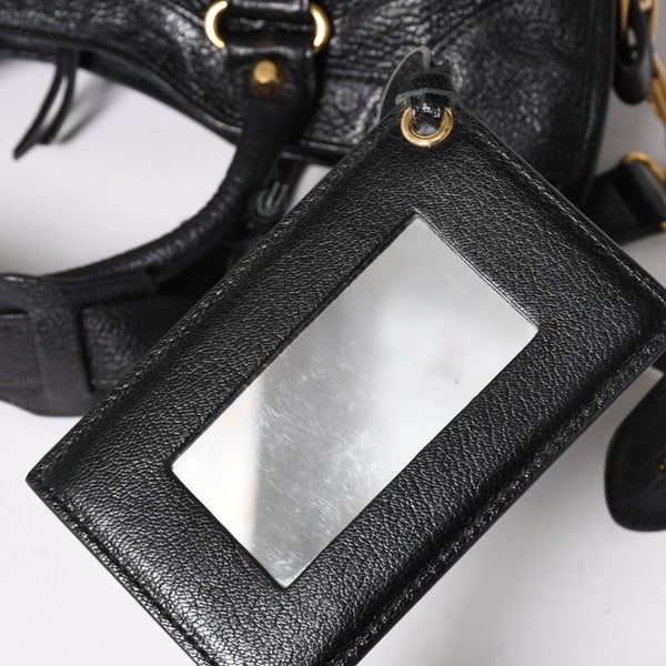 極美品 BALENCIAGA バレンシアガ クラシック メタリック エッジ シティ 2WAY ショルダーバッグ 390154 ブラック ゴールド金具 中古 4a005479