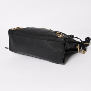 極美品 BALENCIAGA バレンシアガ クラシック メタリック エッジ シティ 2WAY ショルダーバッグ 390154 ブラック ゴールド金具 中古 4a005479