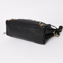 Load image into Gallery viewer, 極美品 BALENCIAGA バレンシアガ クラシック メタリック エッジ シティ 2WAY ショルダーバッグ 390154 ブラック ゴールド金具 中古 4a005479