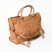 Load image into Gallery viewer, 極美品 BALENCIAGA バレンシアガ Riva City リヴァ シティ 2WAY ハンドバッグ ショルダーバッグ ブラウン レザー 266433 中古 4a005485