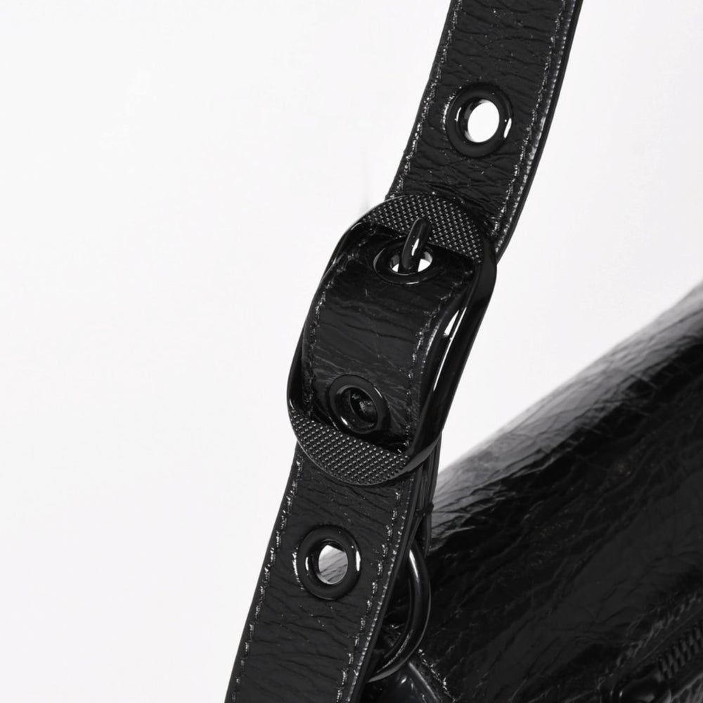 極美品 BALENCIAGA バレンシアガ Le Cagole ル・カゴール 771640 スリングバッグ ショルダーバッグ ブラック レザー 中古 4a005477