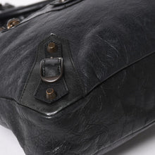 Load image into Gallery viewer, BALENCIAGA バレンシアガ 2WAY ハンドバッグ ショルダーバッグ ザ・タウン 240579 ブラック 美品 中古 4a005483