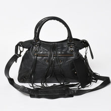 Load image into Gallery viewer, BALENCIAGA バレンシアガ 2WAY ハンドバッグ ショルダーバッグ ザ・タウン 240579 ブラック 美品 中古 4a005483