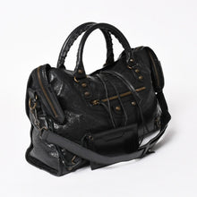 Load image into Gallery viewer, BALENCIAGA バレンシアガ 115748 ザ・シティ 黒 ブラック レザー ブロンズ金具 2WAY ハンドバッグ ショルダーバッグ 美品 中古 4a005416