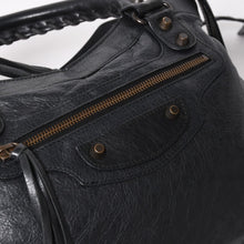 Load image into Gallery viewer, BALENCIAGA バレンシアガ 2WAY ハンドバッグ ショルダーバッグ ザ・タウン 240579 ブラック 美品 中古 4a005483