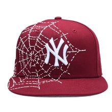 画像をギャラリービューアに読み込む, 新品同様品 NEW ERA ニューエラ キャップ NY Yankees ニューヨークヤンキース ワインレッド カスタムモデル Spiderweb 59FIFTY サイズ7 3/8 58.7cm 中古 4a005533