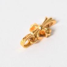 Load image into Gallery viewer, 極美品 CHROME HEARTS クロムハーツ ベイビーファット 22K クロスチャーム 3.1g フルパヴェ ペンダントトップ ゴールド 中古 4a005573