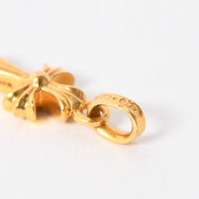 Load image into Gallery viewer, 極美品 CHROME HEARTS クロムハーツ ベイビーファット 22K クロスチャーム 3.1g フルパヴェ ペンダントトップ ゴールド 中古 4a005573