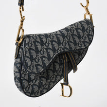 Load image into Gallery viewer, 極美品 Christian Dior クリスチャンディオール ミニ サドルバッグ トロッター キャンバス レザー ネイビー 中古 4a005465