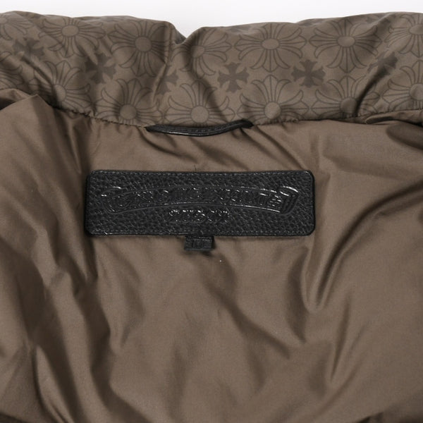 新品未使用 CHROME HEARTS クロムハーツ CH PLUS STIFF DOWN VEST CHプラス スティッフ ダウンベスト サイズM カーキ 総柄 中古 4a005510