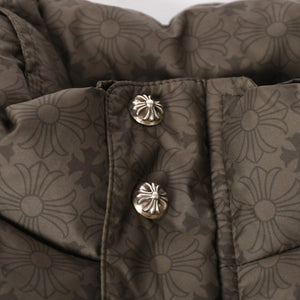 新品未使用 CHROME HEARTS クロムハーツ CH PLUS STIFF DOWN VEST CHプラス スティッフ ダウンベスト サイズM カーキ 総柄 中古 4a005510