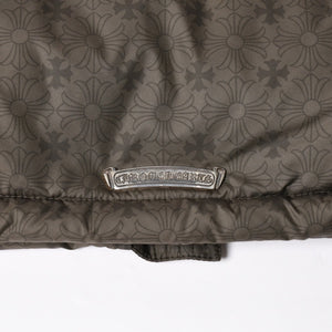 新品未使用 CHROME HEARTS クロムハーツ CH PLUS STIFF DOWN VEST CHプラス スティッフ ダウンベスト サイズM カーキ 総柄 中古 4a005510
