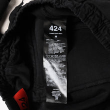 Load image into Gallery viewer, 424 フォートゥーフォー STRIPPED RIPPED SWEATPANTS ストリップト リプト スウェットパンツ FF6SMT72AP サイズM ブラック 美品 中古 4a005523