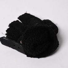 Load image into Gallery viewer, CHROME HEARTS クロムハーツ シアリング フィンガーレス バックルグローブ サイズ8.5 195/215 ガンスリンガー ラムレザー ブラックレザー 美品 中古 4a005530