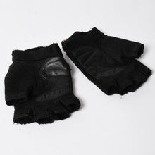 Load image into Gallery viewer, CHROME HEARTS クロムハーツ シアリング フィンガーレス バックルグローブ サイズ8.5 195/215 ガンスリンガー ラムレザー ブラックレザー 美品 中古 4a005530