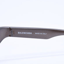 Load image into Gallery viewer, 極美品 BALENCIAGA バレンシアガ グローバルフィット サングラス BB0202S-002 アセテート グレー 中古 4a005562