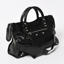 Load image into Gallery viewer, 極美品 BALENCIAGA バレンシアガ Le City ルシティ ブラック ハンドバッグ ショルダーバッグ 281770 シルバー金具 シルバースタッズ 中古 4a005559