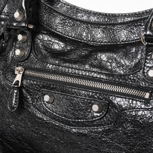 Load image into Gallery viewer, 極美品 BALENCIAGA バレンシアガ Le City ルシティ ブラック ハンドバッグ ショルダーバッグ 281770 シルバー金具 シルバースタッズ 中古 4a005559