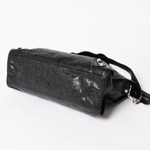 Load image into Gallery viewer, 極美品 BALENCIAGA バレンシアガ Le City ルシティ ブラック ハンドバッグ ショルダーバッグ 281770 シルバー金具 シルバースタッズ 中古 4a005559