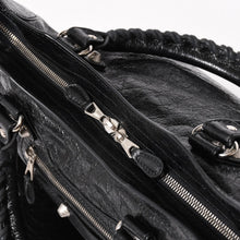 Load image into Gallery viewer, 極美品 BALENCIAGA バレンシアガ Le City ルシティ ブラック ハンドバッグ ショルダーバッグ 281770 シルバー金具 シルバースタッズ 中古 4a005559
