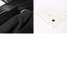 Load image into Gallery viewer, 極美品 BALENCIAGA バレンシアガ Le City ルシティ ブラック ハンドバッグ ショルダーバッグ 281770 シルバー金具 シルバースタッズ 中古 4a005559