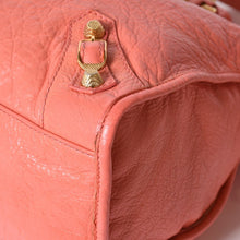 将图片加载到图库查看器，極美品 BALENCIAGA バレンシアガ ザ ジャイアントシティ レザー 2WAY ハンドバッグ ショルダーバッグ ピンク ゴールド金具 281770 中古 4a005561