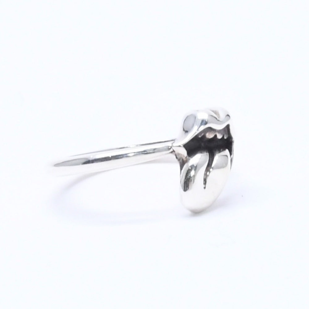 Very good condition CHROME HEARTS RNG BUBBLEGUM LIP & TONGUE Bubble gum lip & tongue ring Weight approx. 2.39g Size 6.5 Used 4a005601