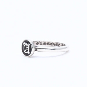 Very good condition CHROME HEARTS BUBBLEGUM RING INITIAL U Bubble gum ring initial U Weight approx. 1.82g Size 4 Used 4a005575