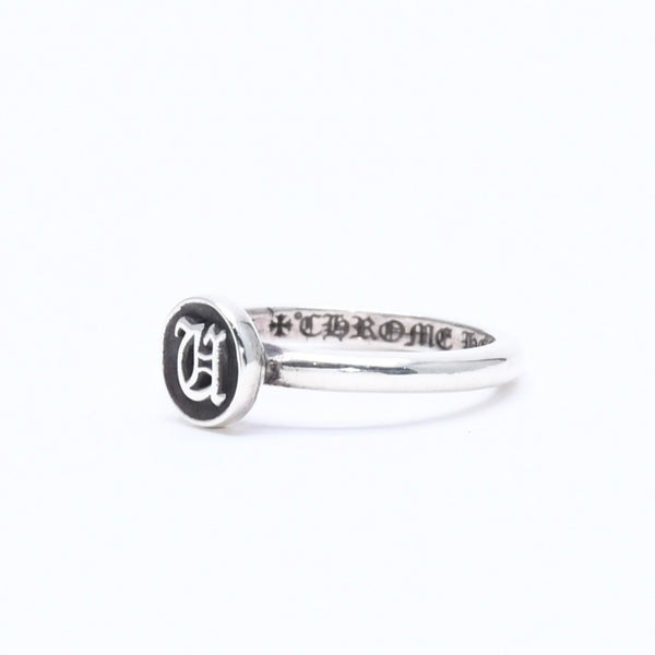 Very good condition CHROME HEARTS BUBBLEGUM RING INITIAL U Bubble gum ring initial U Weight approx. 1.82g Size 4 Used 4a005575