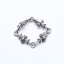 画像をギャラリービューアに読み込む, CHROME HEARTS クロムハーツ TINY E CH PLUS RING タイニーE CHプラス リング 重量約2.40g サイズ8号 シルバー925 美品 中古 4a005602
