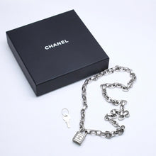 将图片加载到图库查看器，CHANEL シャネル ネックレス シルバーチェーン 南京錠 ココマーク 193.9g メタル シルバー金具 美品 中古 4a005547