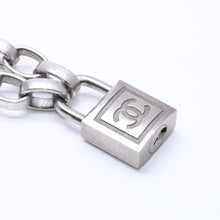 将图片加载到图库查看器，CHANEL シャネル ネックレス シルバーチェーン 南京錠 ココマーク 193.9g メタル シルバー金具 美品 中古 4a005547