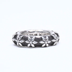 CHROME HEARTS STAR BAND RING Star band ring Weight approx. 10.89g Size 9 Silver 925 Good condition Used 4a005570