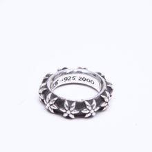 Load image into Gallery viewer, CHROME HEARTS クロムハーツ STAR BAND RING スター バンドリング 重量約10.89g サイズ9号 シルバー925 美品 中古 4a005570