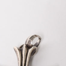 Load image into Gallery viewer, CHROME HEARTS クロムハーツ ラージクロス ベイル ネックレス 重量約39.5g STERLING刻印 スターリング シルバー 美品 中古 4a005596