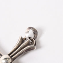 Load image into Gallery viewer, CHROME HEARTS クロムハーツ ラージクロス ベイル ネックレス 重量約39.5g STERLING刻印 スターリング シルバー 美品 中古 4a005596