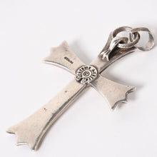 Load image into Gallery viewer, CHROME HEARTS クロムハーツ ラージクロス ベイル ネックレス 重量約39.5g STERLING刻印 スターリング シルバー 美品 中古 4a005596