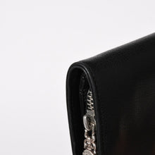 Load image into Gallery viewer, 極美品 CHROME HEARTS クロムハーツ WALLET JOEY ジョーイウォレット 二つ折り財布 ダガージップ スクロールラベル ブラック 中古 4a005594