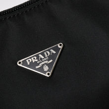将图片加载到图库查看器，極美品 PRADA プラダ ホーボー ハンドバッグ MV515 トライアングルロゴ 三角ロゴプレート ナイロン ブラック 中古 4a005474