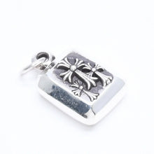 Load image into Gallery viewer, 極美品 CHROME HEARTS クロムハーツ CHARM EMRLD CUT 3CRS チャーム エメラルドカット 3クロス ペンダントトップ 重量10.40g 中古 4a005582
