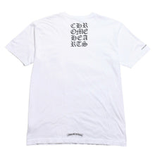 画像をギャラリービューアに読み込む, 極美品 CHROME HEARTS クロムハーツ バーティカルロゴ ポケットTシャツ CHプラス ホースシュー スクロールラベル ホワイト XLサイズ 中古 4a005589