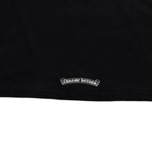 画像をギャラリービューアに読み込む, CHROME HEARTS クロムハーツ ネックロゴ ポケットロングスリーブTシャツ CHプラス ホースシュー スクロールラベル オールドイングリッシュロゴ ブラック Mサイズ 美品 中古 4a005569
