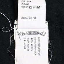 画像をギャラリービューアに読み込む, CHROME HEARTS クロムハーツ ネックロゴ ポケットロングスリーブTシャツ CHプラス ホースシュー スクロールラベル オールドイングリッシュロゴ ブラック Mサイズ 美品 中古 4a005569