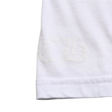 画像をギャラリービューアに読み込む, 極美品 CHROME HEARTS クロムハーツ バーティカルロゴ ポケットTシャツ CHプラス ホースシュー スクロールラベル ホワイト XLサイズ 中古 4a005589