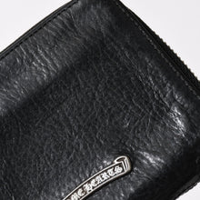 Load image into Gallery viewer, 極美品 CHROME HEARTS クロムハーツ クロスパッチ BABY BANK ROBBER 3セメタリー レザー ベイビー ウォレット 財布 CHクロス装飾 中古 4a005609