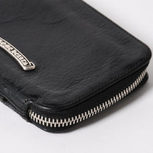 Load image into Gallery viewer, 極美品 CHROME HEARTS クロムハーツ クロスパッチ BABY BANK ROBBER 3セメタリー レザー ベイビー ウォレット 財布 CHクロス装飾 中古 4a005609